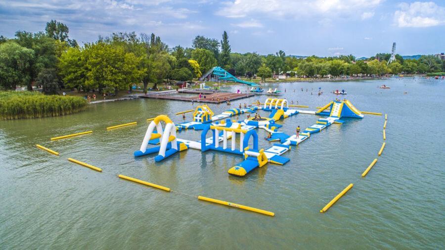 Pegazus Apartman Keszthely Bagian luar foto